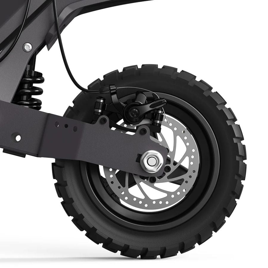 Ausom_L1_Electric_scooter_Front_Wheel Close up view