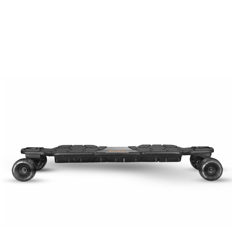 B-One Balrog ZS Direct Drive Electric Skateboard from BackTomodern  side view 