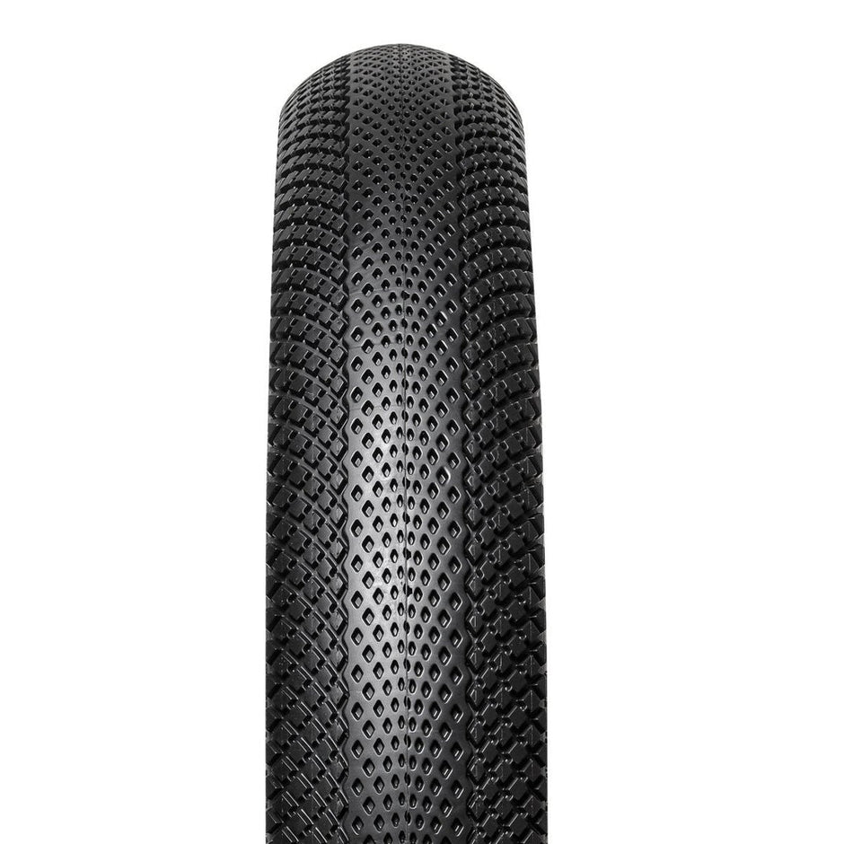 Vee Tire Co. E-Speedster fat tire tread close-up showing the low-profile honeycomb center pattern and diamond side lugs